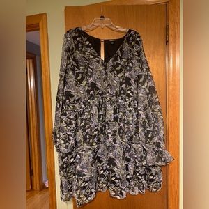 Torrid Deep V-Neck Georgette Floral Skater Dress Womens Sz 4 Flowy Long Sleeve